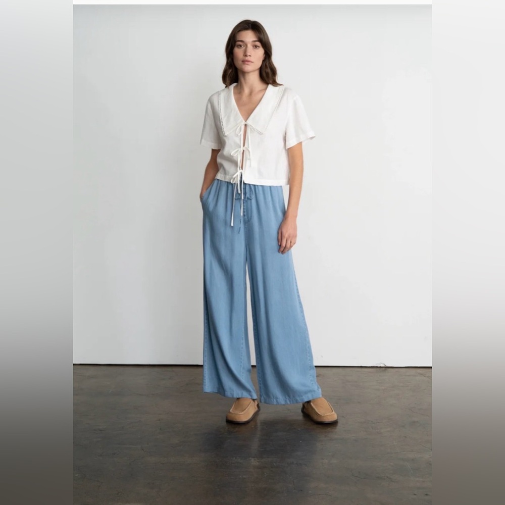 Elle Grey wide leg pants size small